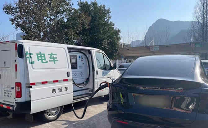 深泽汽车搭电